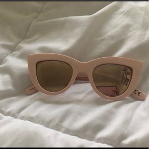 Cute pink sunglasses!!